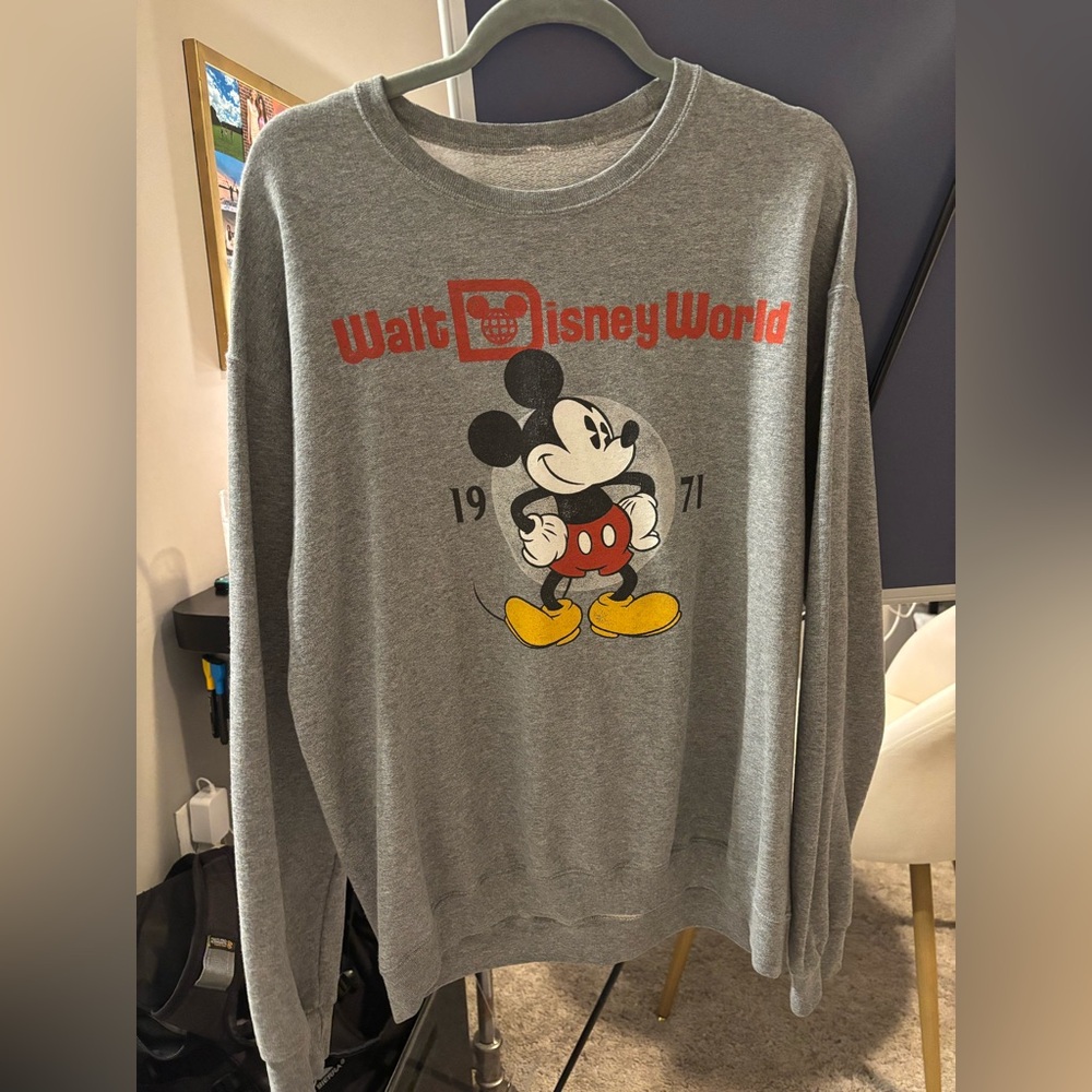 Walt Disney World Gray Mickey Mouse Sweatshirt